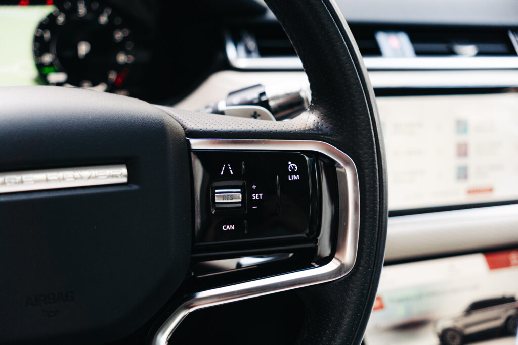 Land Rover Range Rover Velar 2.0 P400e AWD R-Dynamic