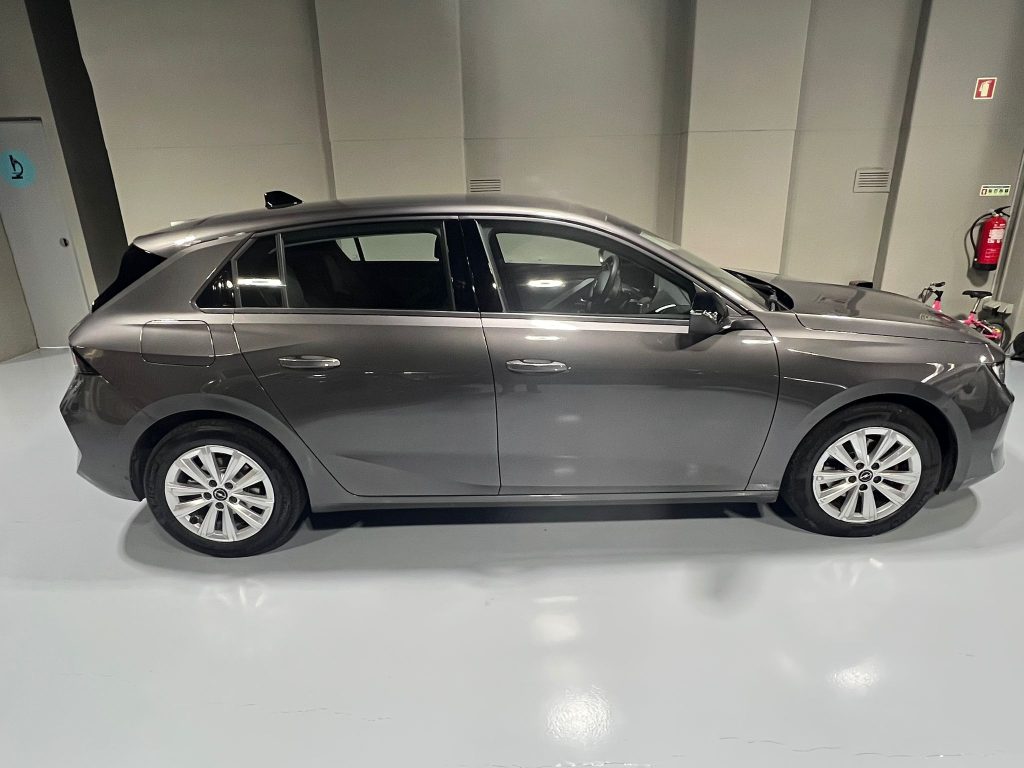 Opel Astra 1.2 T Edition (2024)