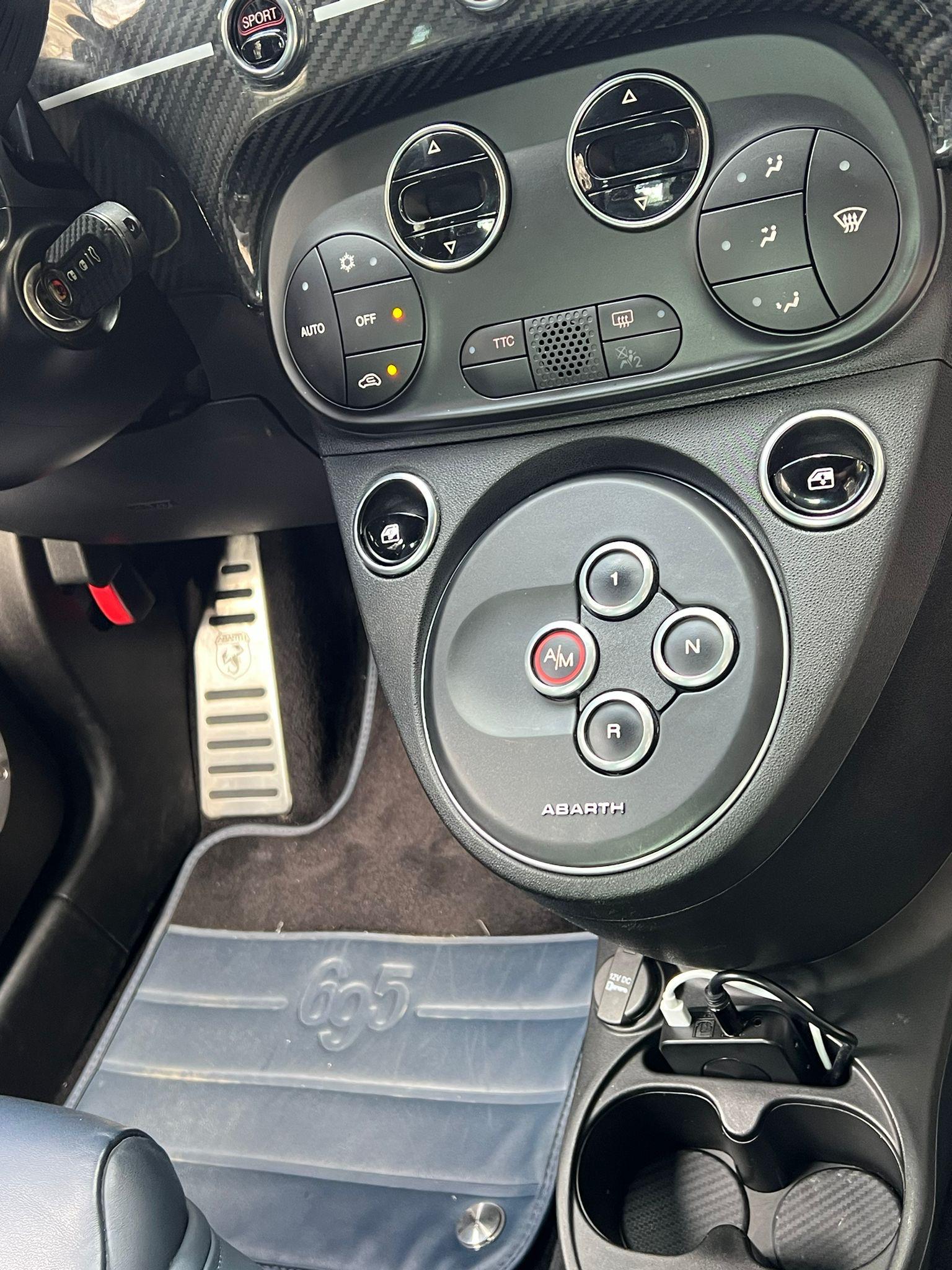 Abarth 695 1.4 T-Jet Rivale MTA