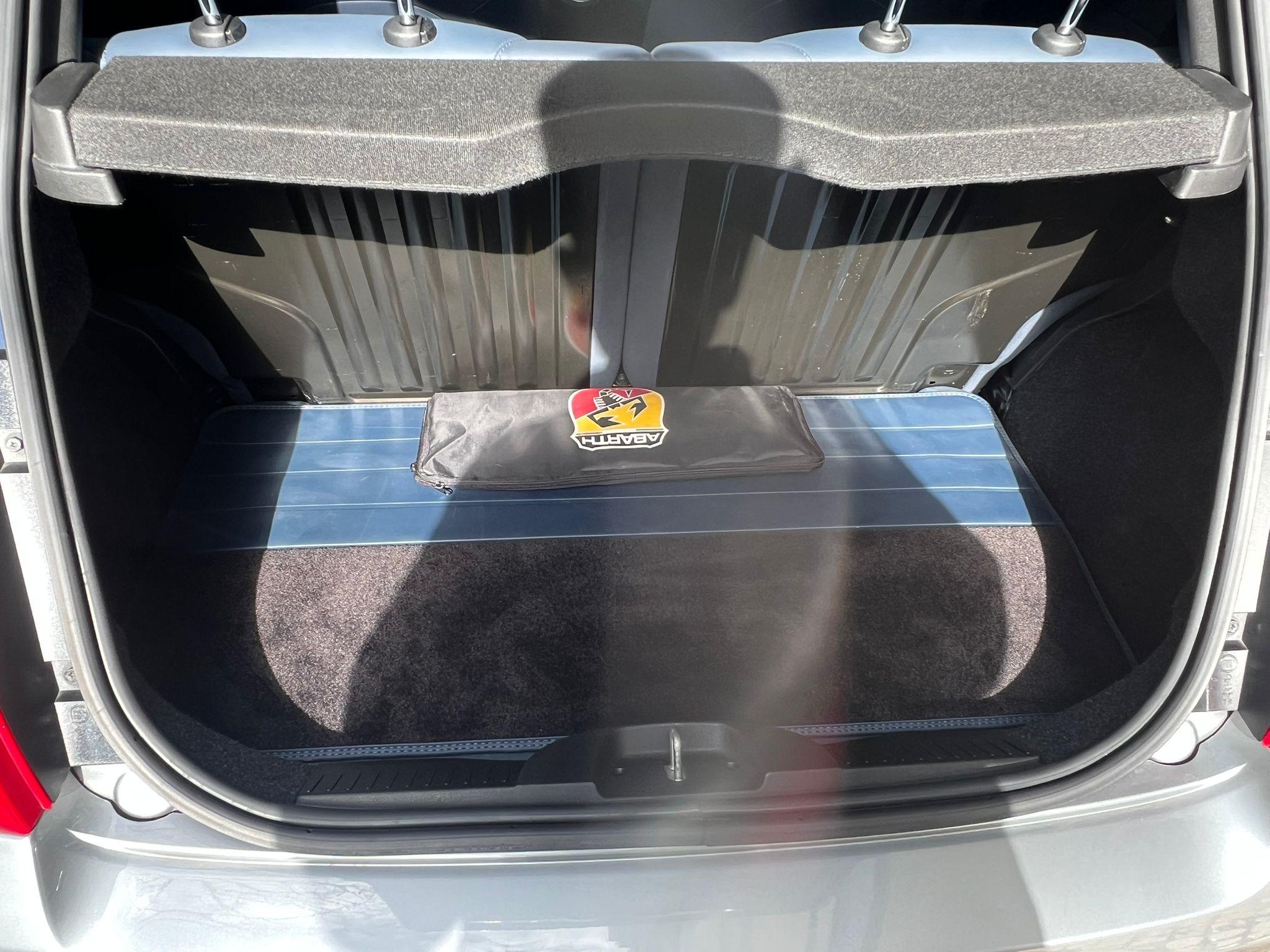 Abarth 695 1.4 T-Jet Rivale MTA