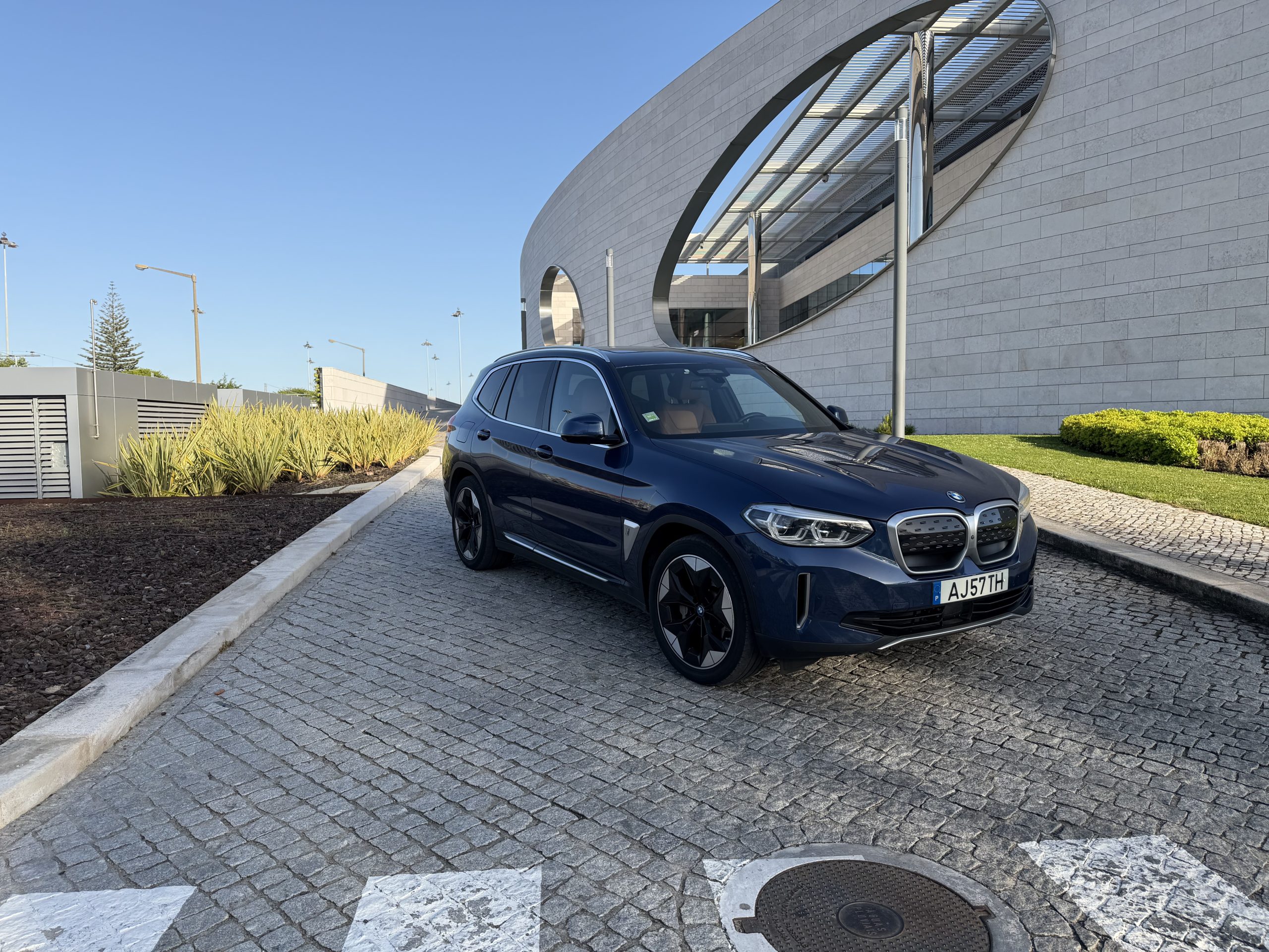 BMW IX3 Inspiring