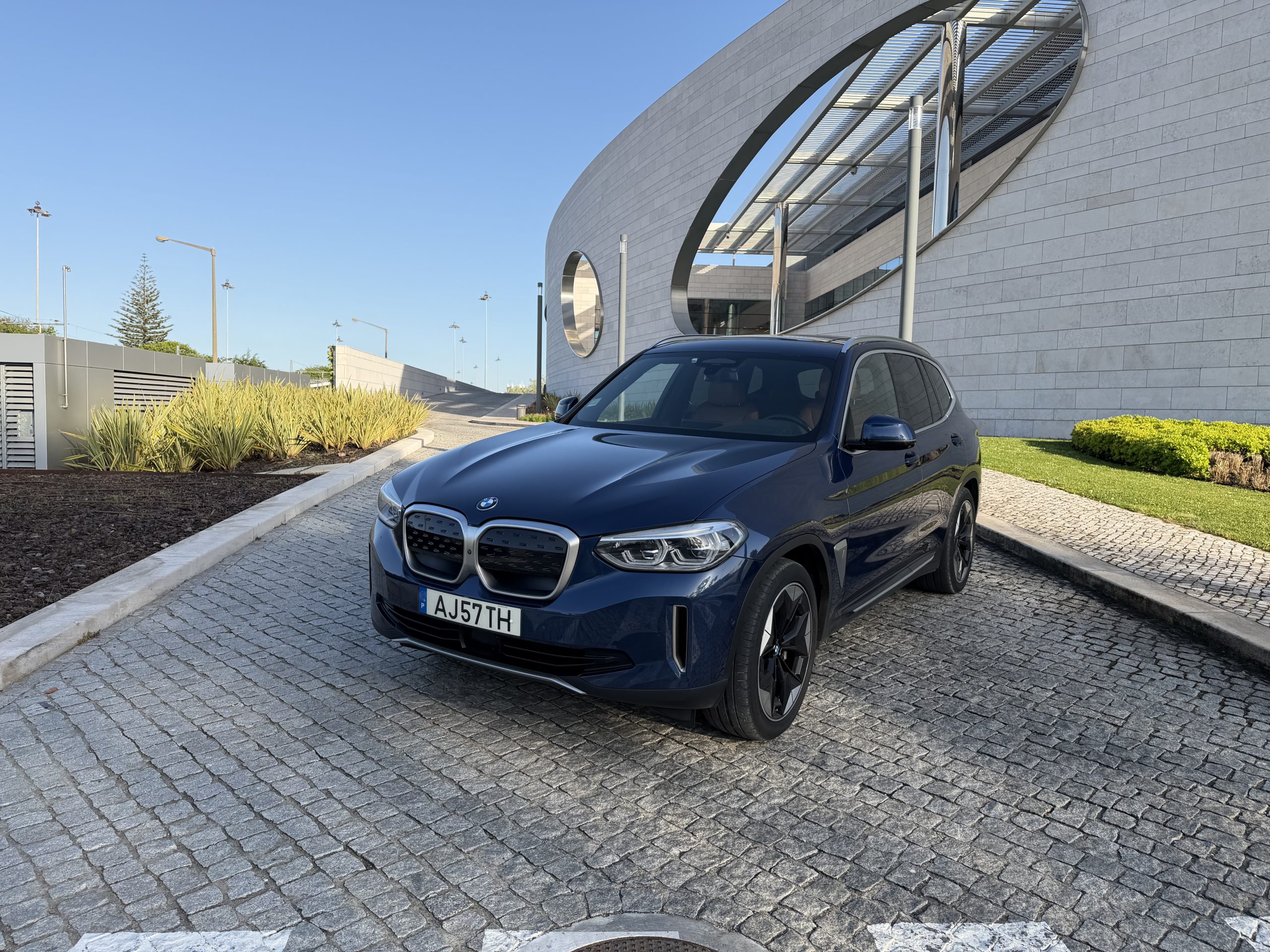 BMW IX3 Inspiring