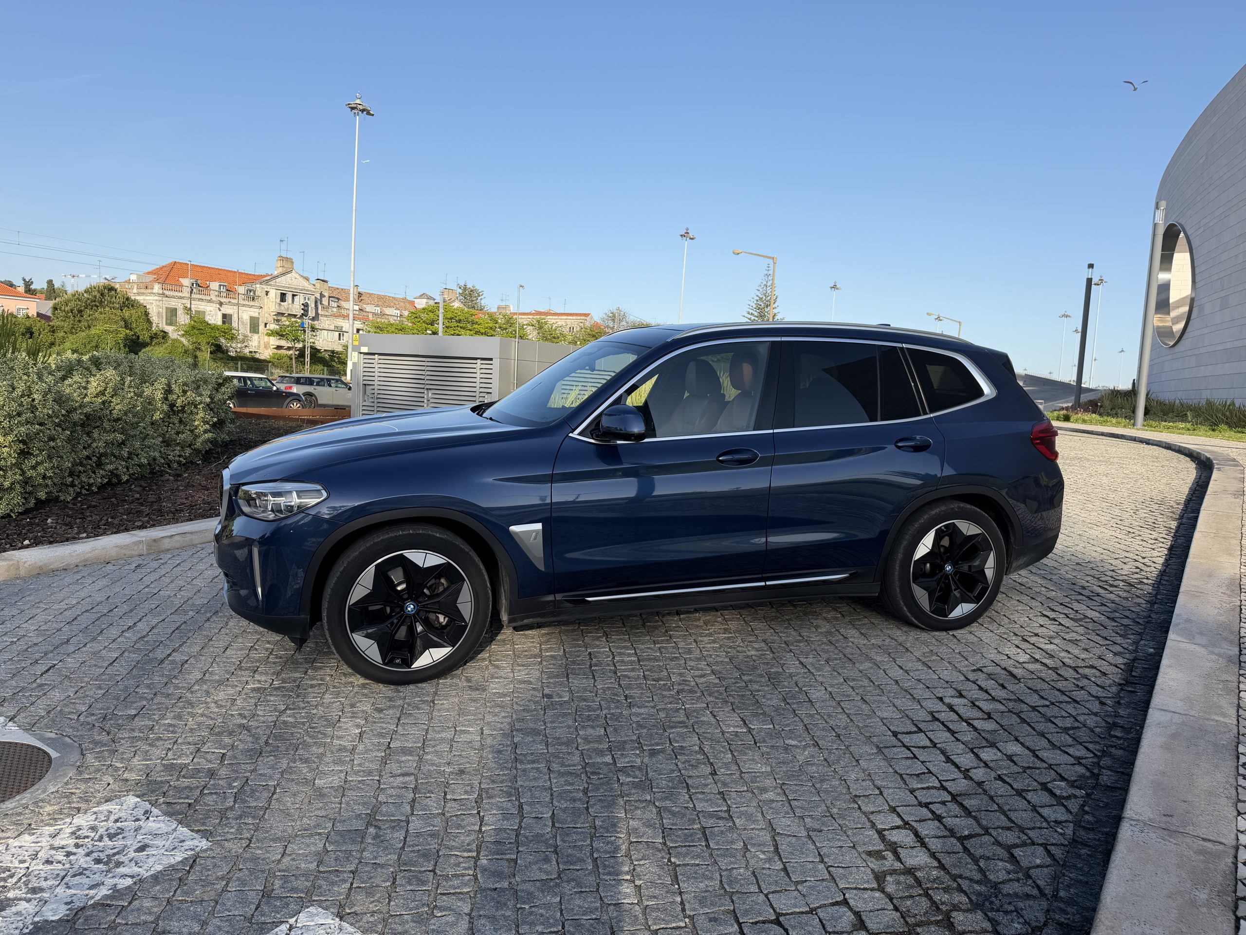 BMW IX3 Inspiring