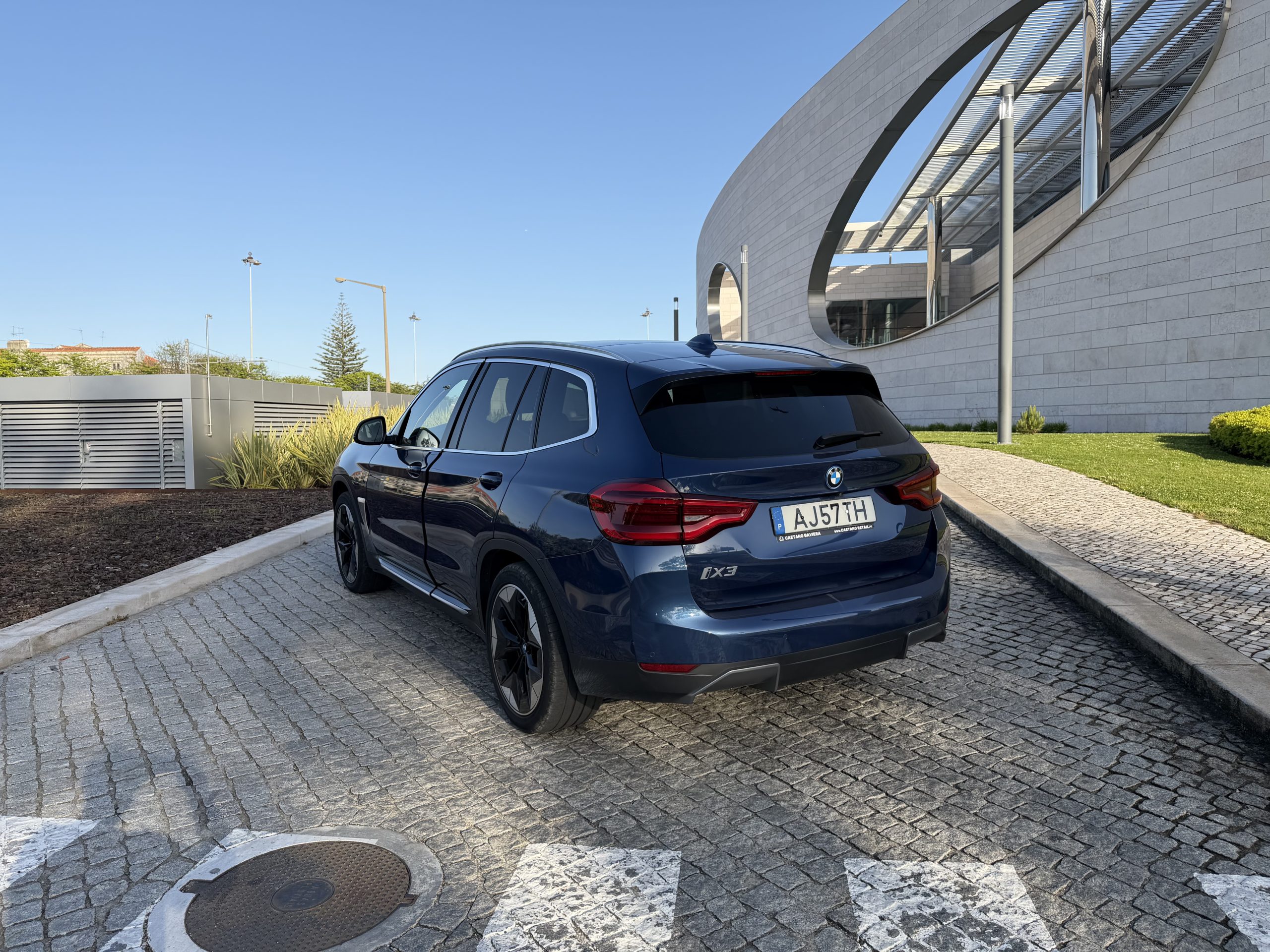 BMW IX3 Inspiring