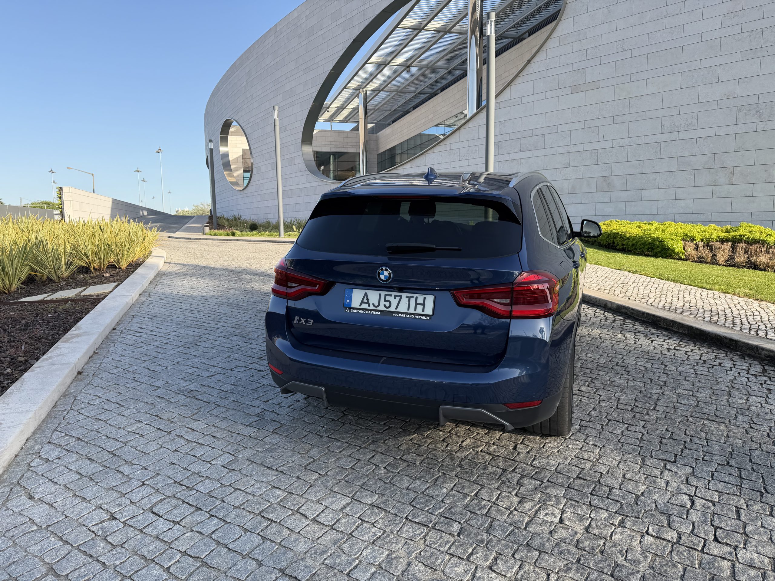 BMW IX3 Inspiring