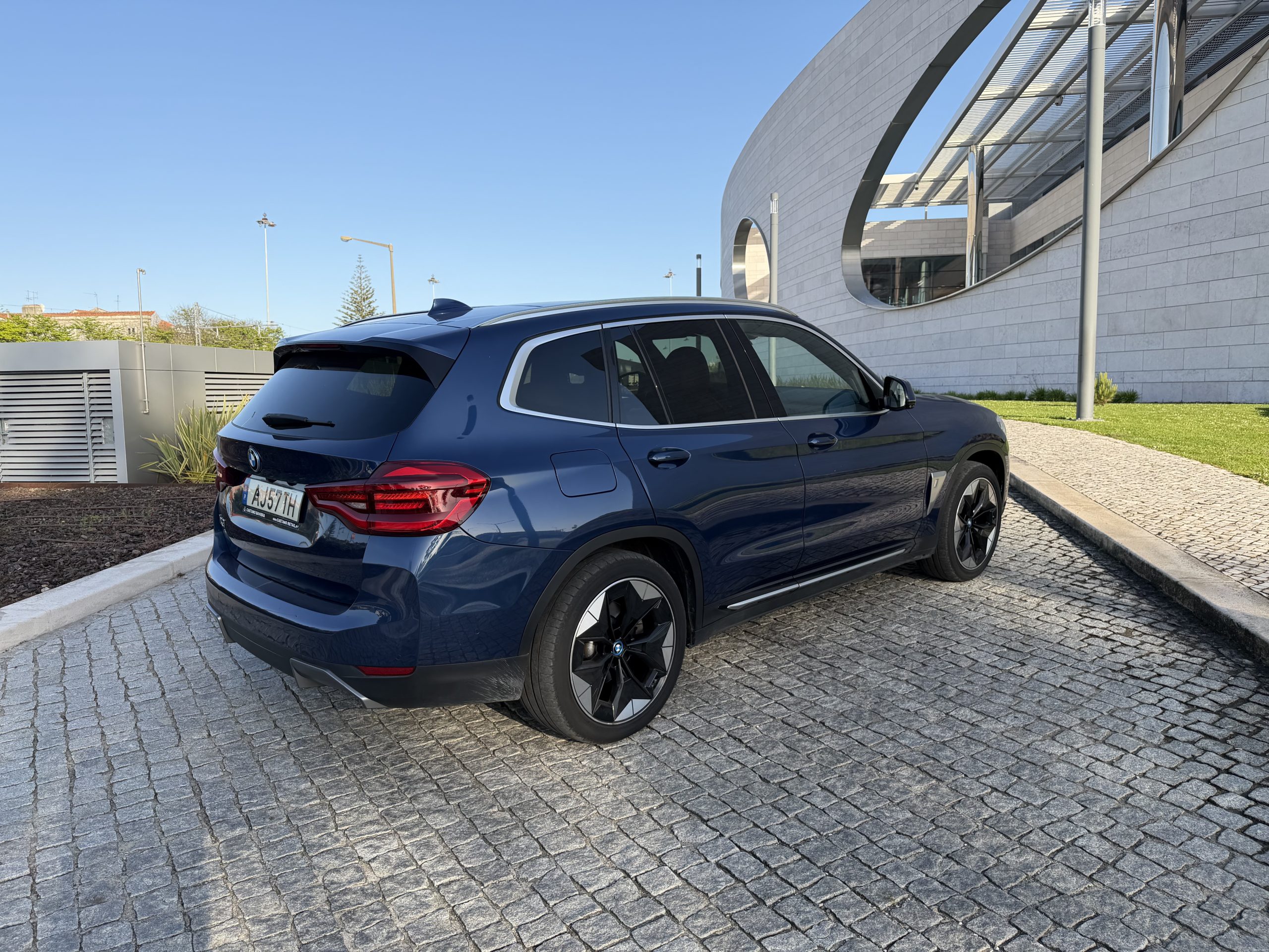 BMW IX3 Inspiring