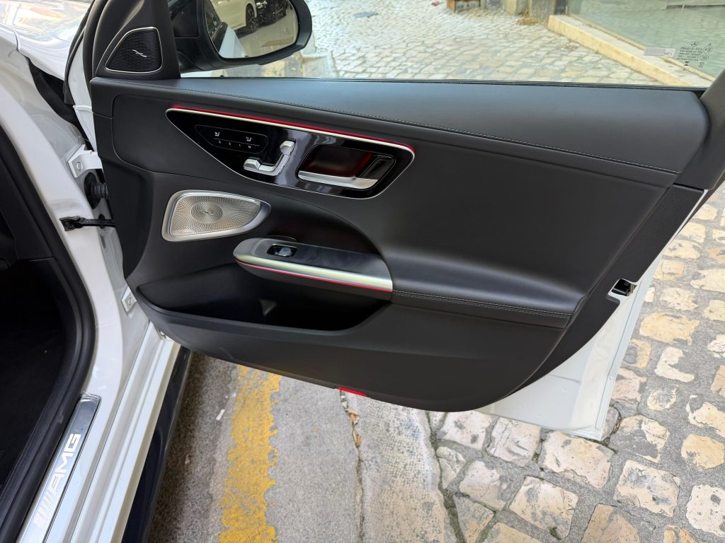 MERCEDES-BENZ C63S E-Performance