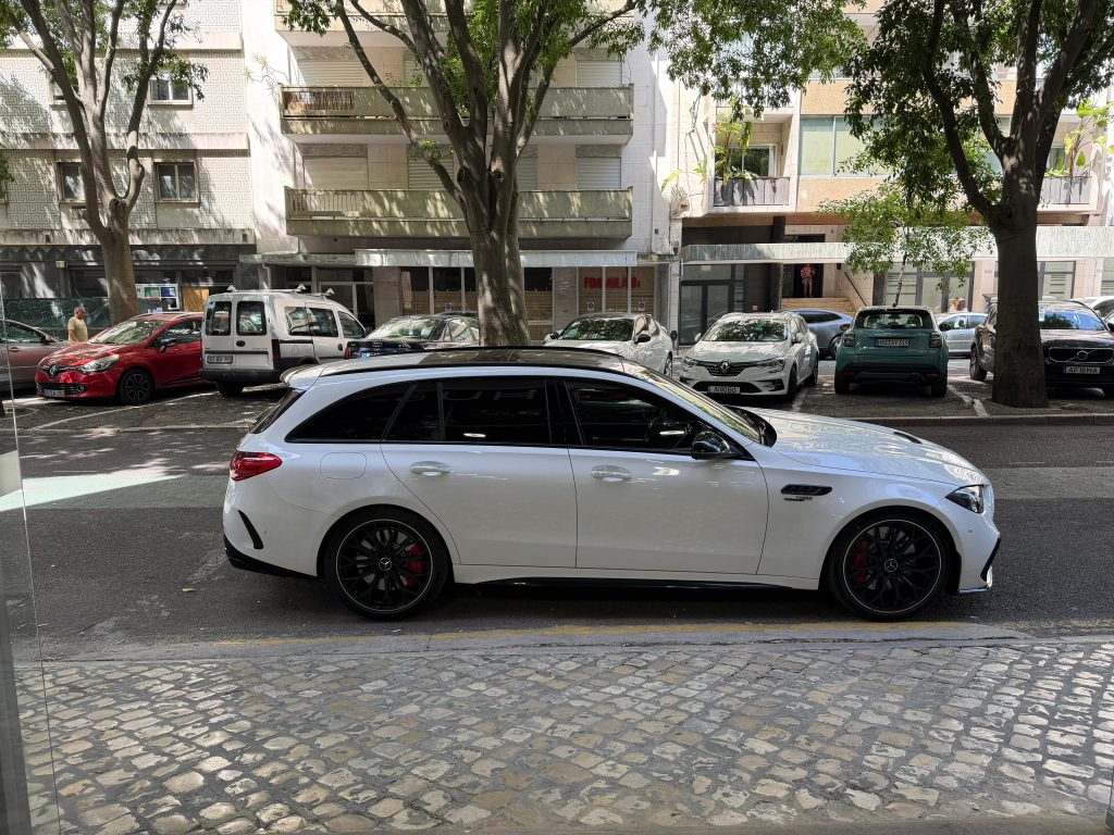 MERCEDES-BENZ C63S E-Performance