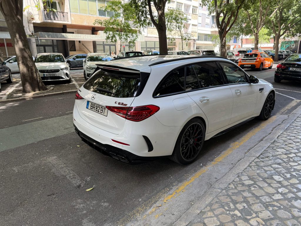 MERCEDES-BENZ C63S E-Performance
