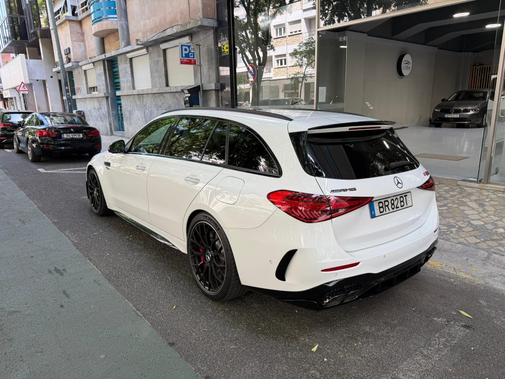 MERCEDES-BENZ C63S E-Performance