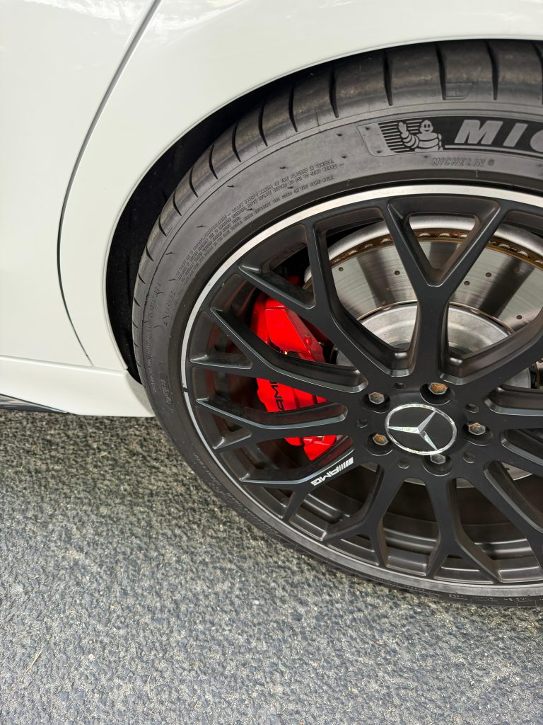 MERCEDES-BENZ C63S E-Performance