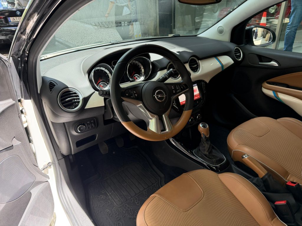 Opel Adam