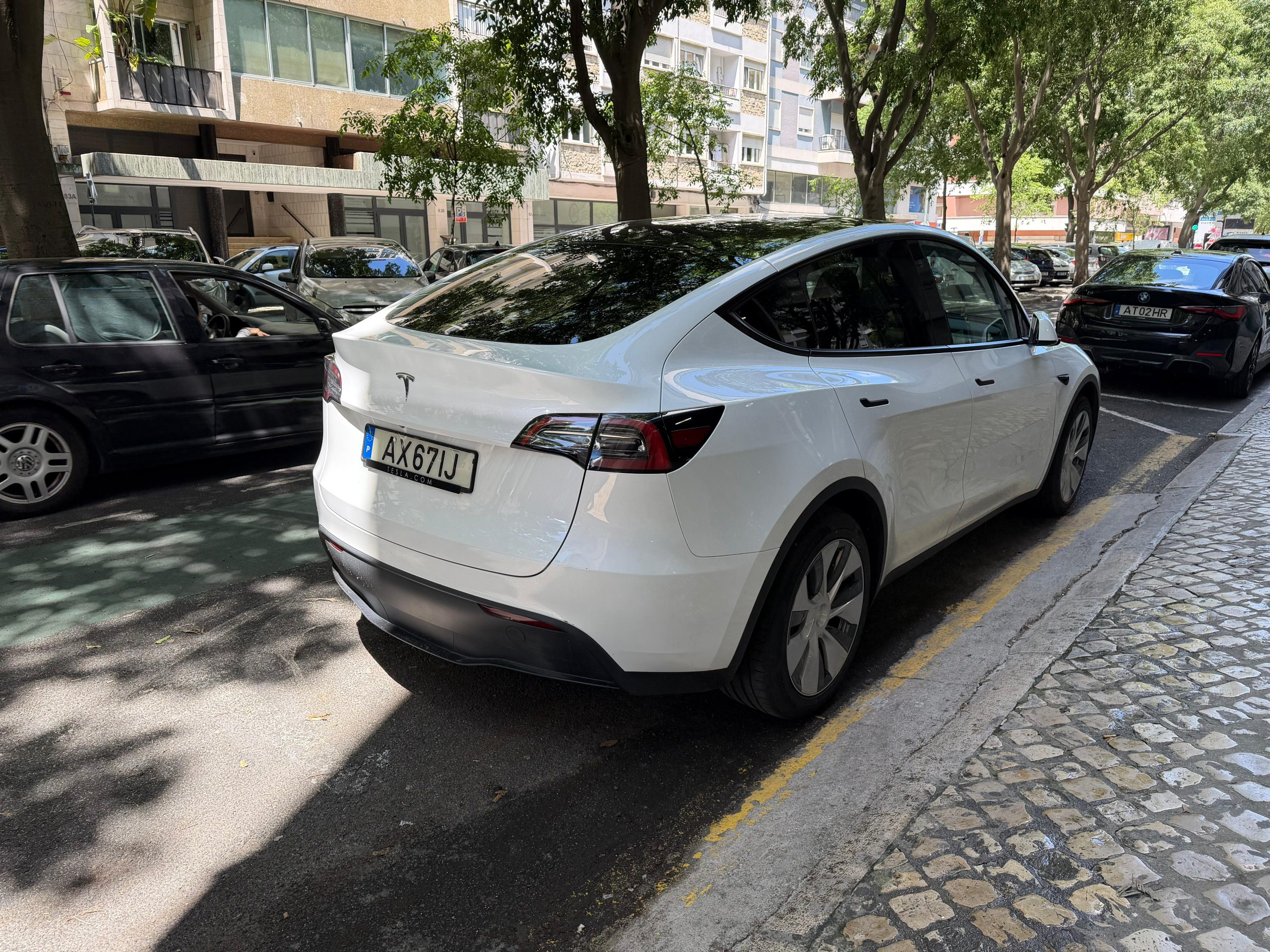 Tesla Y
