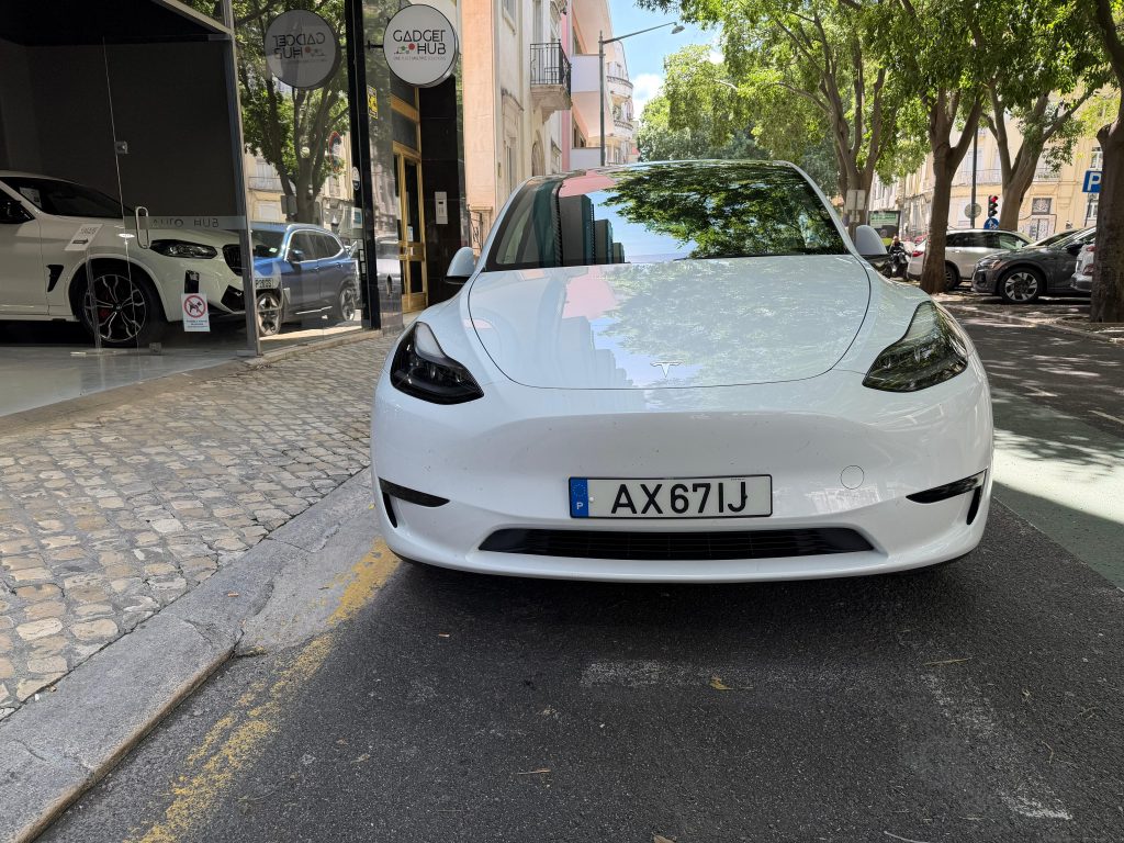 Tesla Y