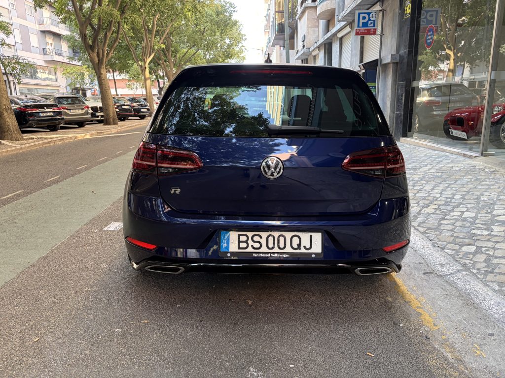 VW Golf 1.5 TSI R-Line DSG 2020
