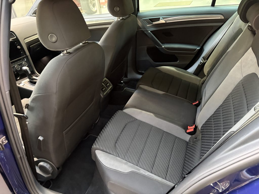 VW Golf 1.5 TSI R-Line DSG 2020