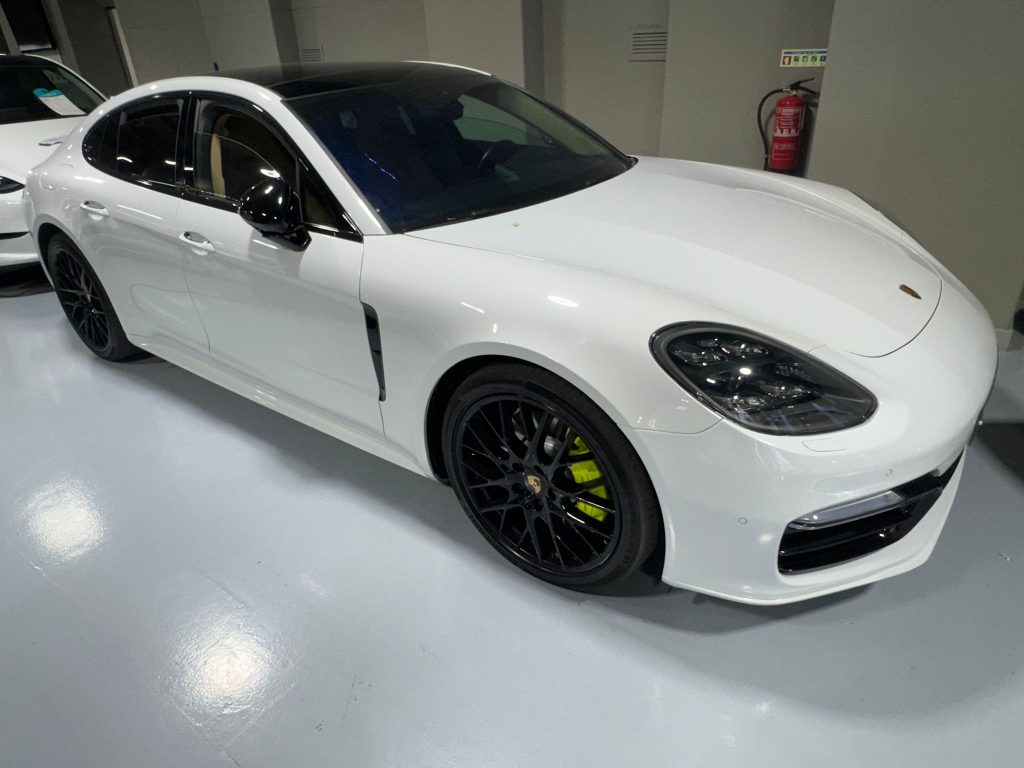 PORSCHE PANAMERA 4 E-HYBRID PLATINIUM EDITION 2022