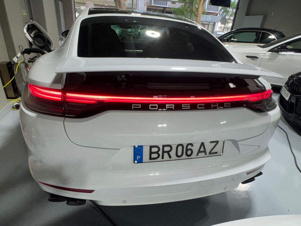 PORSCHE PANAMERA 4 E-HYBRID PLATINIUM EDITION 2022