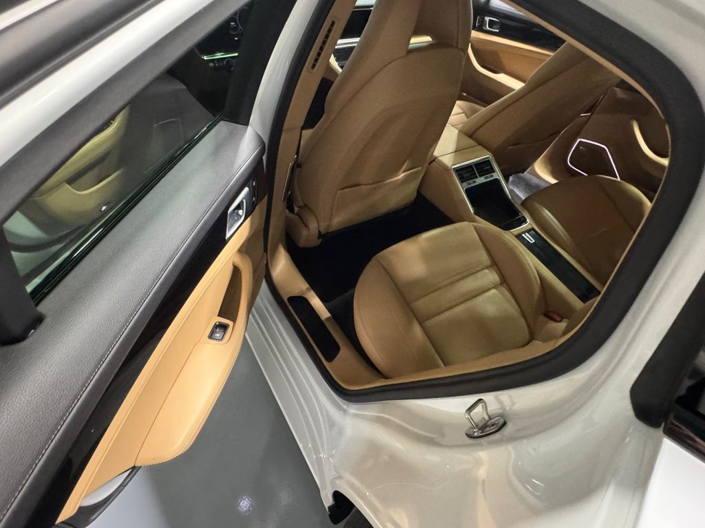 PORSCHE PANAMERA 4 E-HYBRID PLATINIUM EDITION 2022