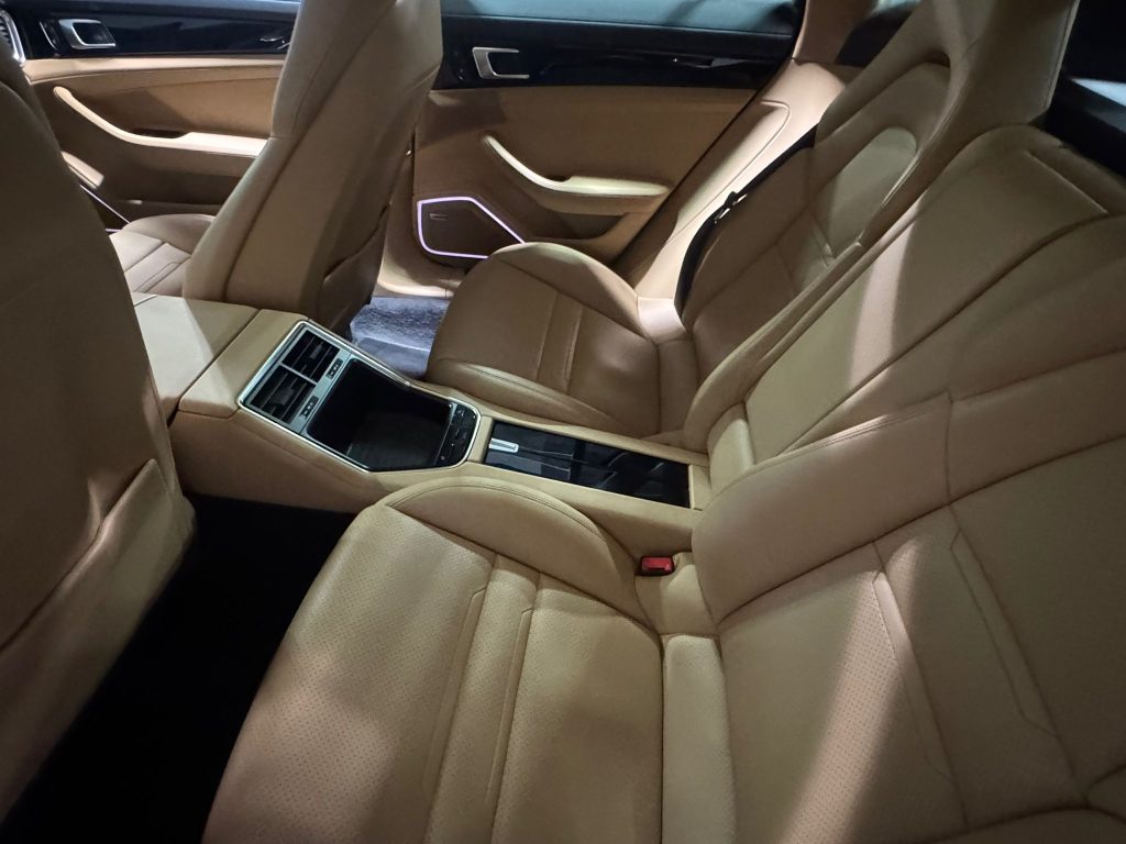 PORSCHE PANAMERA 4 E-HYBRID PLATINIUM EDITION 2022