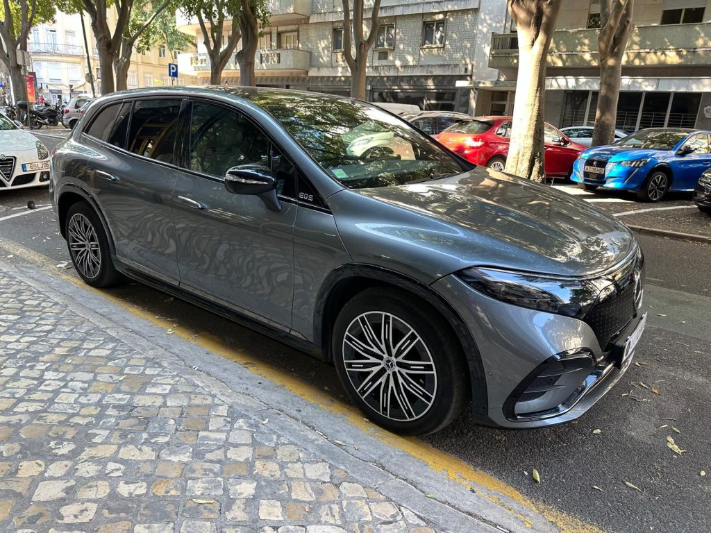 Mercedes EQS 450+ SUV 2023