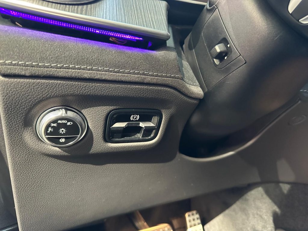 Mercedes EQS 450+ SUV 2023
