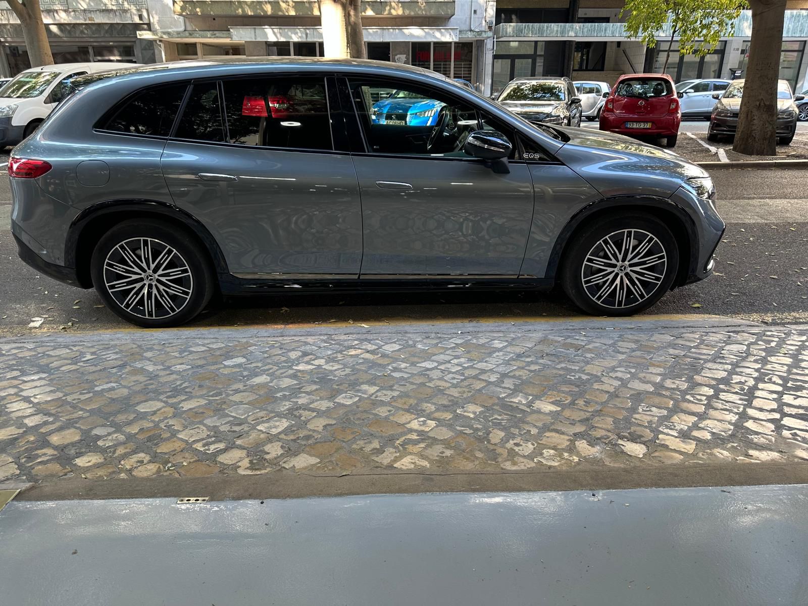 Mercedes EQS 450+ SUV 2023